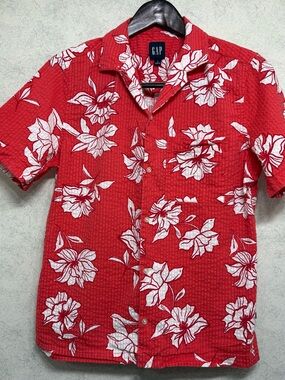 Gap Shirt•Sz S•Relax Creatively•Casual•Confident•Less Anxiety•Social Success